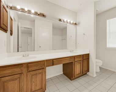 4910 Brownfields Court - Photo Thumbnail 18