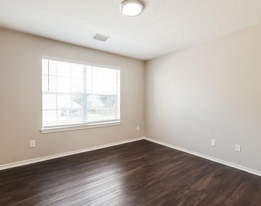 7411 Telico Junction Lane - Photo Thumbnail 9