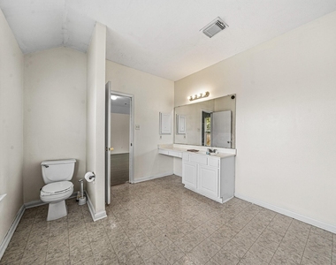 9641 Weldridge Drive - Photo Thumbnail 36