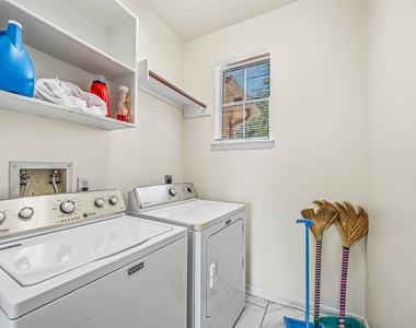 9641 Weldridge Drive - Photo Thumbnail 13
