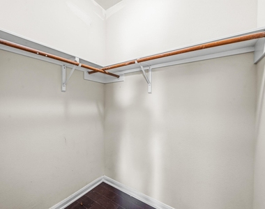 9641 Weldridge Drive - Photo Thumbnail 23
