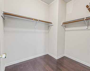 9641 Weldridge Drive - Photo Thumbnail 34