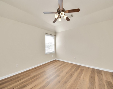 8627 Sweet Pasture Drive - Photo Thumbnail 28