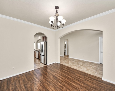 8627 Sweet Pasture Drive - Photo Thumbnail 5