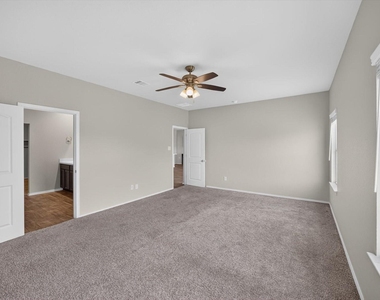 21311 Orono Heights Trail - Photo Thumbnail 14