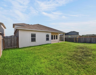 21311 Orono Heights Trail - Photo Thumbnail 23