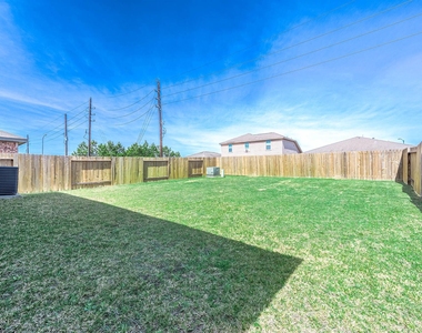 22402 Kennons Way - Photo Thumbnail 23