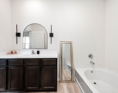 22402 Kennons Way - Photo Thumbnail 18