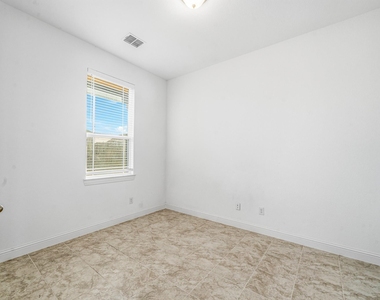3519 Sunburst Court - Photo Thumbnail 10