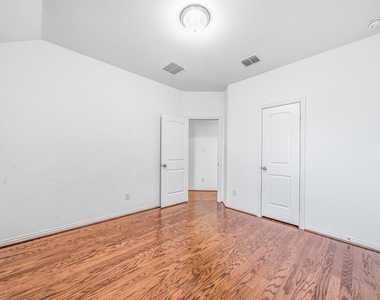 3519 Sunburst Court - Photo Thumbnail 32