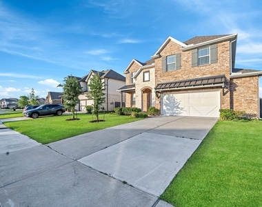 3519 Sunburst Court - Photo Thumbnail 7