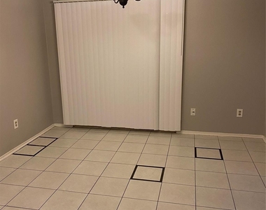 12008 Mighty Oak Drive - Photo Thumbnail 3