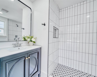 1569 Elliott Street - Photo Thumbnail 21