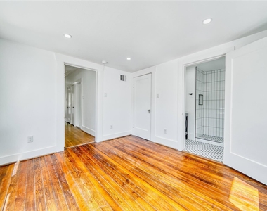 1569 Elliott Street - Photo Thumbnail 20