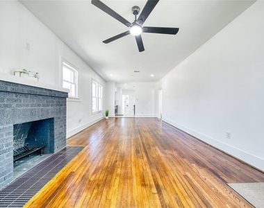 1569 Elliott Street - Photo Thumbnail 6