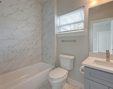 910 King Street - Photo Thumbnail 23