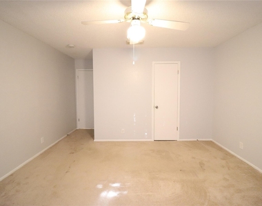 13026 Cavern Park Drive - Photo Thumbnail 22
