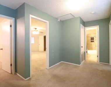 13026 Cavern Park Drive - Photo Thumbnail 12