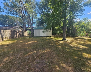 3016 Lincoln Street - Photo Thumbnail 9