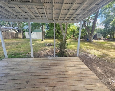 3016 Lincoln Street - Photo Thumbnail 10