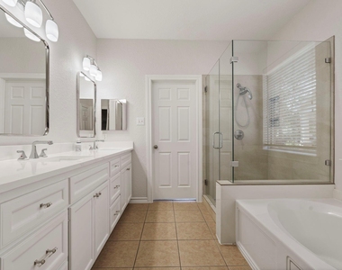 3323 Legends Mist Drive - Photo Thumbnail 13