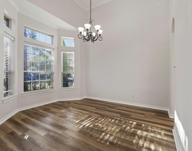 3323 Legends Mist Drive - Photo Thumbnail 6