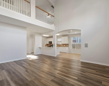 3323 Legends Mist Drive - Photo Thumbnail 9