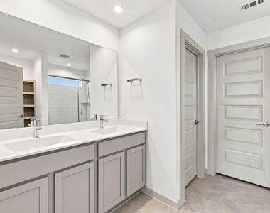 6906 Aspen Highlands Court - Photo Thumbnail 12