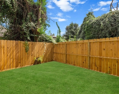6530 Tuskegee Street - Photo Thumbnail 16
