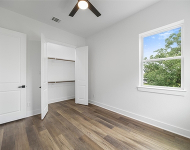 6530 Tuskegee Street - Photo Thumbnail 7