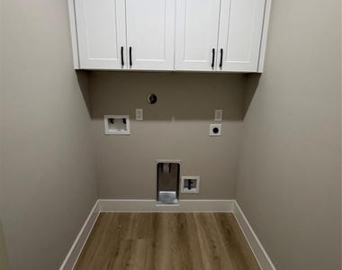 2619 Piemonte Ave - Photo Thumbnail 8