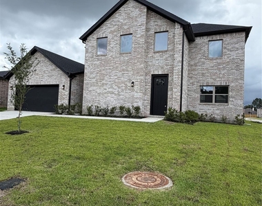 2619 Piemonte Ave - Photo Thumbnail 2