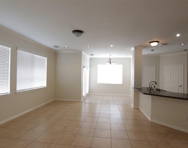 4606 Autumn Village Court - Photo Thumbnail 8