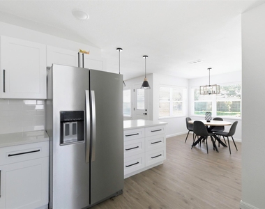 6211 Dumfries Drive - Photo Thumbnail 20