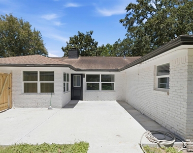 6211 Dumfries Drive - Photo Thumbnail 40