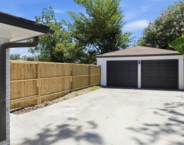 6211 Dumfries Drive - Photo Thumbnail 39