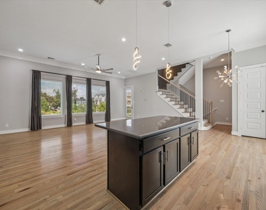 1544 W 23rd Street - Photo Thumbnail 2