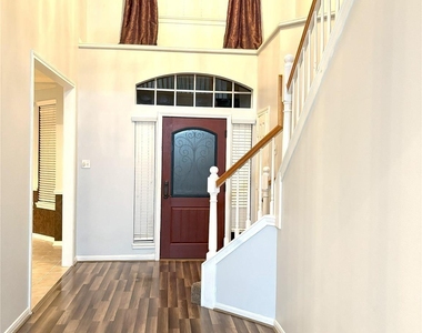 7710 Misty Fern Court - Photo Thumbnail 6