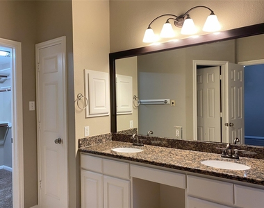7710 Misty Fern Court - Photo Thumbnail 3