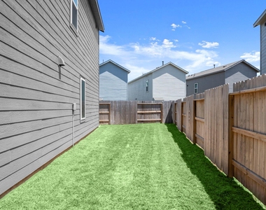 18323 Palazzo Romano Lane - Photo Thumbnail 24
