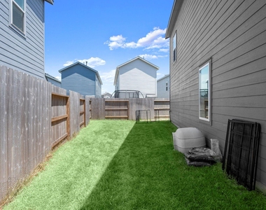 18323 Palazzo Romano Lane - Photo Thumbnail 25