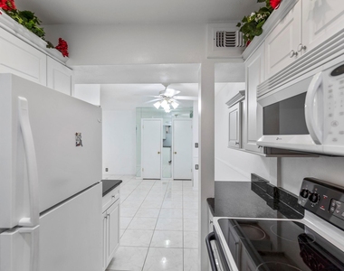 2601 Bellefontaine Street - Photo Thumbnail 12
