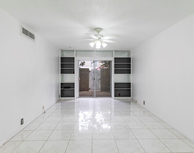 2601 Bellefontaine Street - Photo Thumbnail 7