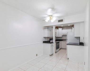 2601 Bellefontaine Street - Photo Thumbnail 8