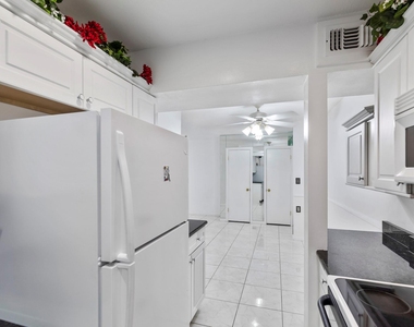 2601 Bellefontaine Street - Photo Thumbnail 15