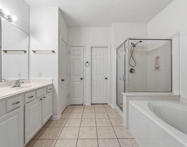 103 Ledgestone Place - Photo Thumbnail 27