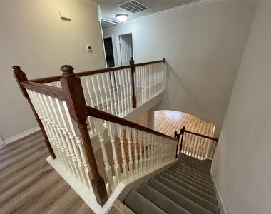 6410 E Linpar Court - Photo Thumbnail 12