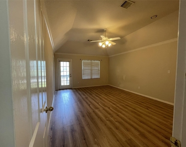 6410 E Linpar Court - Photo Thumbnail 18