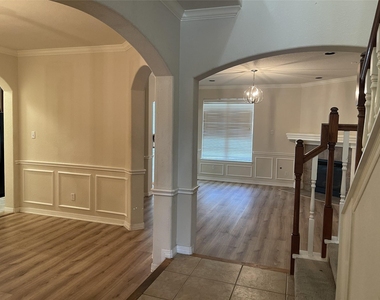 6410 E Linpar Court - Photo Thumbnail 8