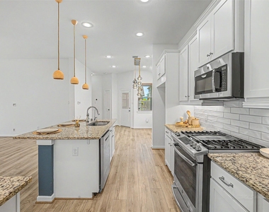 6019 Dovetail Cliff Court - Photo Thumbnail 11